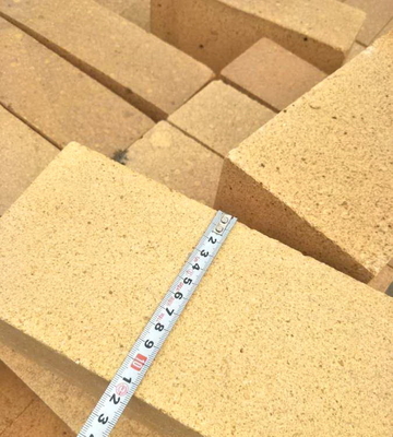 Lightweight Fire Clay insulating Bricks Backing Kiln Door Lining Bricks Zhengzhou