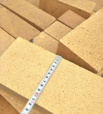 Lightweight Fire Clay insulating Bricks Backing Kiln Door Lining Bricks Zhengzhou